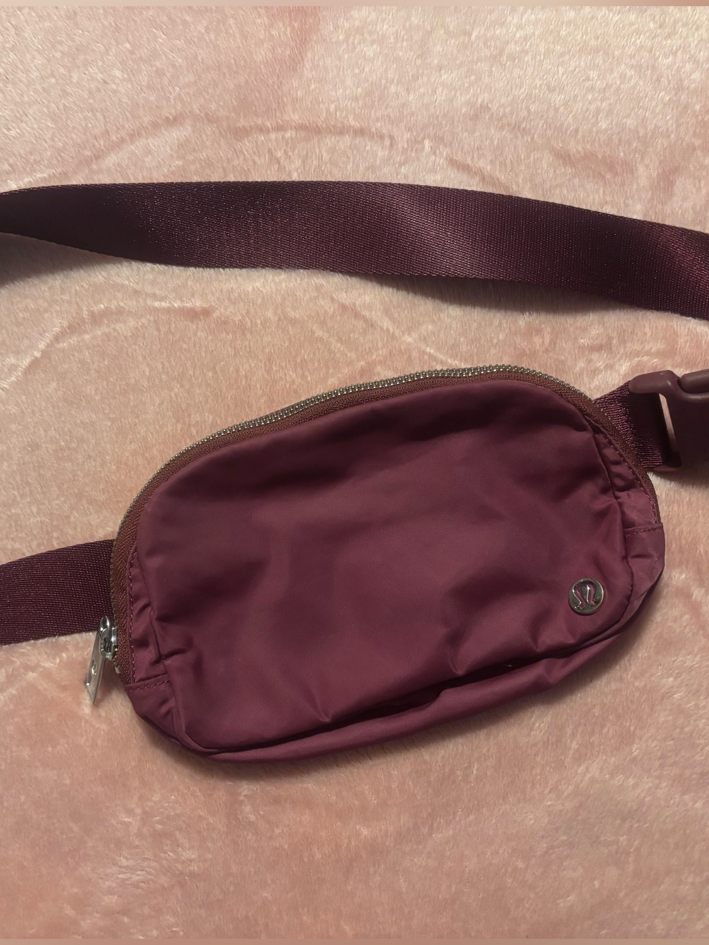 lululemon Crossbody Bag in Burgundy